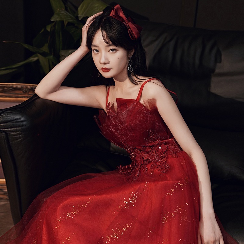 コンサート フォーマルな行事 卒業式 乾杯ドレス花嫁の新しいスタイルエレガントな結婚式痩身モダンなバーガンディロングサスペンダーイブニングドレスドレス気質