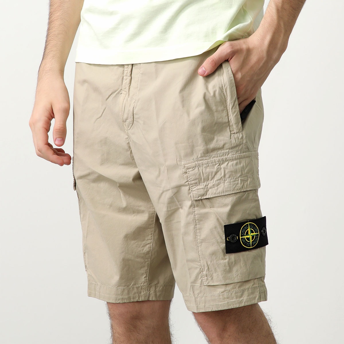 【カラー限定特価】STONE ISLAND ストーンアイランド ハーフパンツ 8015L0803 メンズ ショートパンツ カーゴ バミューダ ストレッチ ロゴパッチ V0095