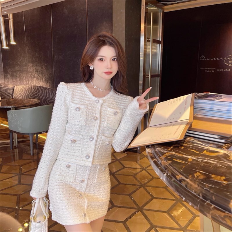 2点セット スーツ ミニスカート ミニ ミニ丈 膝上 袖あり 長袖 ラウンドネック かわいい 大人可愛い きれいめ シンプル カジュアル 大人 上品 おしゃれ お洒落 かっこいい 大人女子 こなれ感
