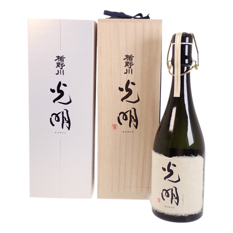 純米大吟醸 光明 出羽燦々 720ml 15度 日本酒 未開封 2017年製造 美品 ギフト 贈答品 プレゼント 記念日【Sランク】