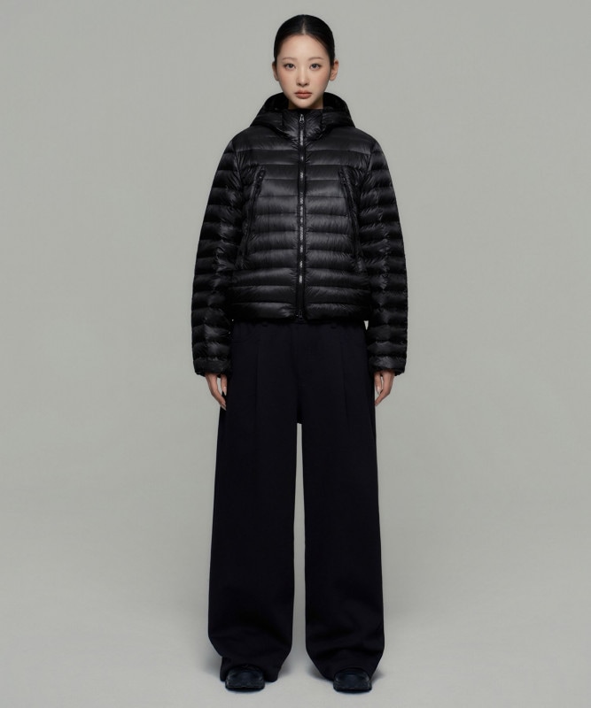 【シティレジャー】ウーマンズシアリップストップフーディッドライトダウンジャケット【ブラック】