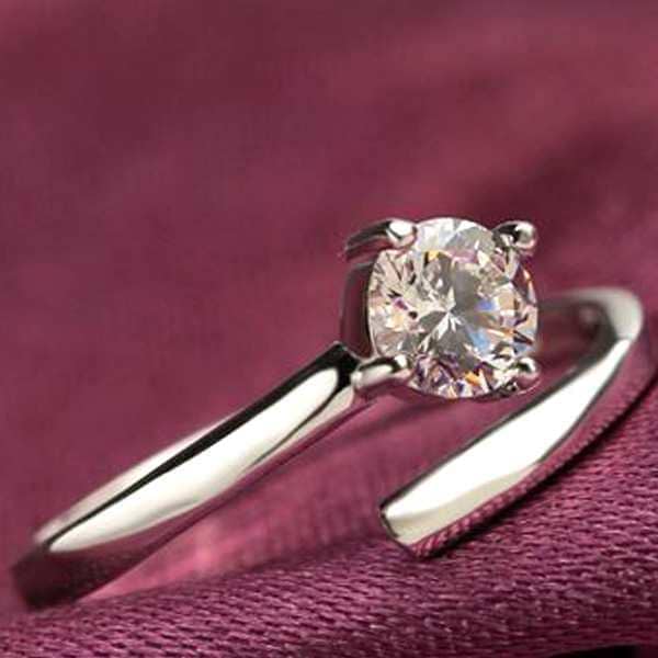 【短納期】指輪 一粒 リング プレゼント 女性 レディース フリーサイズ プラチナ仕上 シルバー 彼女 嫁 妻 娘 母 ギフトラッピング対応 40代 50代 30代 60代 クリスマス_fs