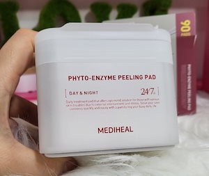 medicube ポアンクリーニングトナーセット コウジ酸ビタナイアシントナー – MEDICUBEオンラインショップ