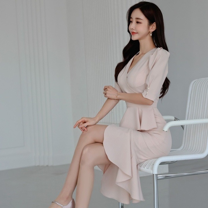 マーメイドワンピース ひざ丈 Vネック フレア フリル 韓国 レディース オルチャン タイト セクシー 5分袖 マーメイドライン 白 ホワイト ピンク シック エレガント フィッシュテール