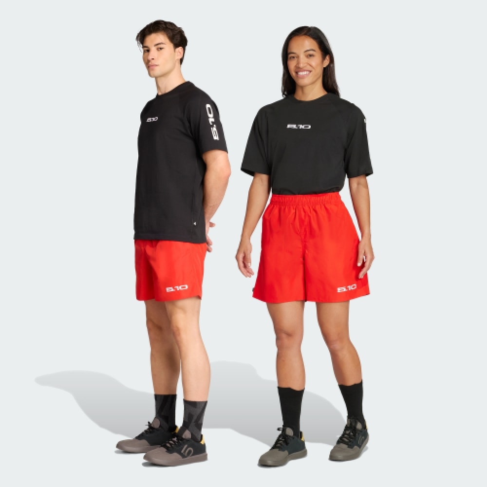 ADIDAS パイプラインロゴラインショーツ KB0063