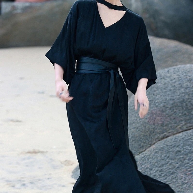 チャイナ風ワンピース ロング マキシ丈 黒 スリットワンピース Vネック ゆったり 侠客風 暗黒系 腰括れ 卒業式 入学式 6,311円
