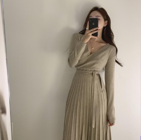 Vネックロングワンピース 魅せる ワンピース ロング丈 長袖 Vネック マーメイド ウエストマーク