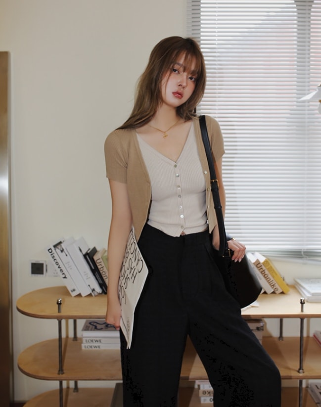 ドッキングカーディガン トップス カーディガン ショート ショート丈 袖あり 半袖 Vネック ドッキング ドッキング 前開き かわいい 大人可愛い きれいめ シンプル カジュアル 大人 上品 おしゃれ