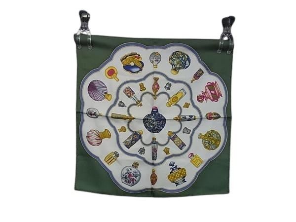 ハンカチーフ ポケットチーフ カレ45 シルク100％ - Qu importe le flacon 香水瓶 プチカレ ガヴロッシュ マルチカラー ストール マフラー【本物保証】