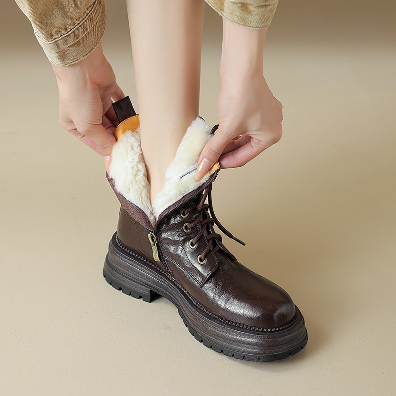 ショートブーツ 通勤 イングランドスタイルマーチンブーツ厚底スノーブーツ女性冬パッド入り厚く暖かい綿の靴ショートブーツ 16,073円