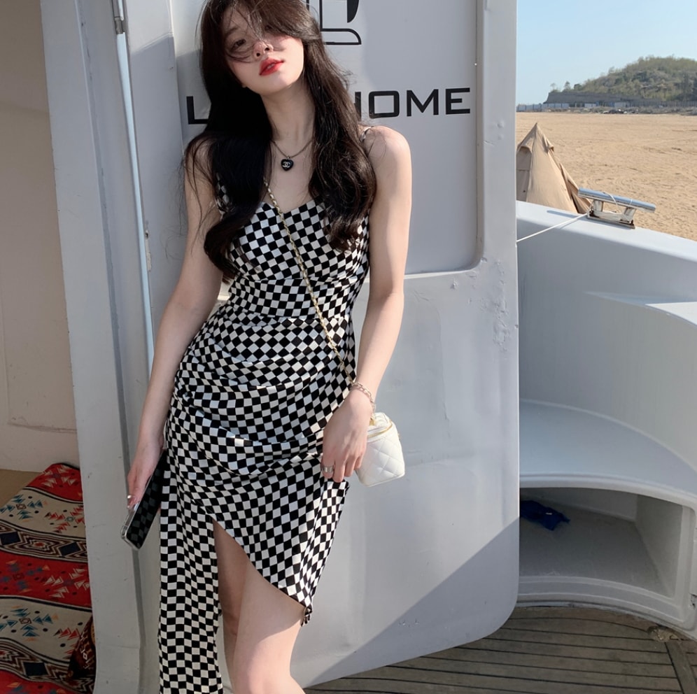 ワンピース デート ミモレ ミモレ丈 袖なし スリム タイト 細身 かわいい 大人可愛い きれいめ シンプル カジュアル 大人 上品 おしゃれ お洒落 主役級 存在感 夏 10代 20代 30代