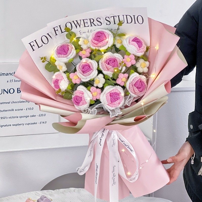 【送料無料】母の日のニットローズブーケ誕生日ギフト実用的な520ウールの花ガールフレンドやガールフレンドに 母の日