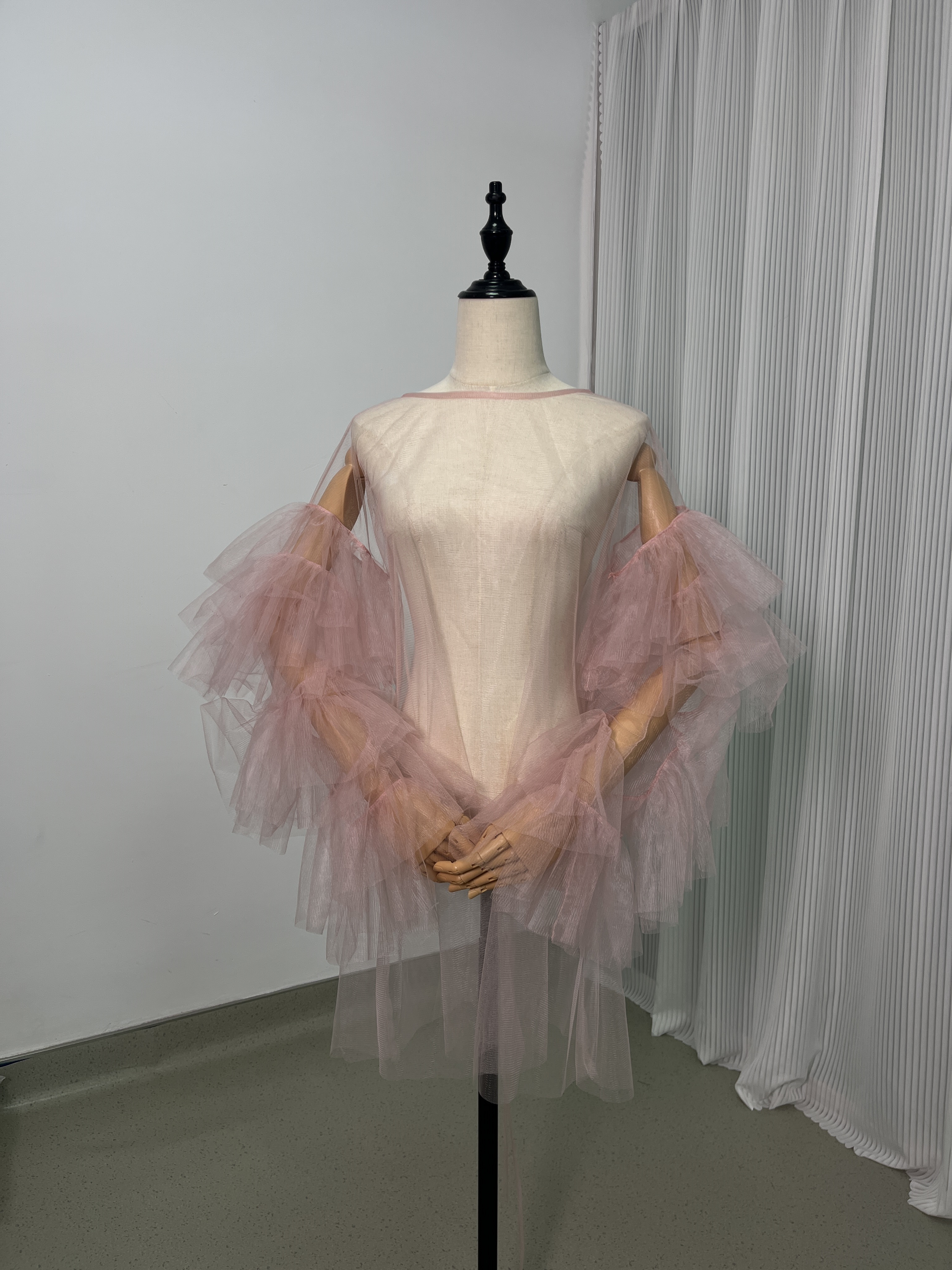 トップス くすみピンク ふわふわ袖 色直し ラッフルフリル オーダーメイド 花嫁 披露宴