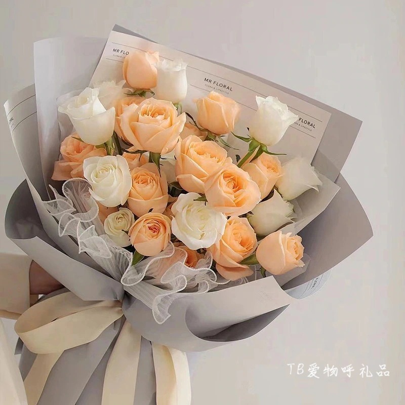 【1つ買うと1つ無料】クリエイティブなローズピンクの模擬バラの花束ガールフレンド親友母の日の卒業式への実用的な誕生日プレゼント