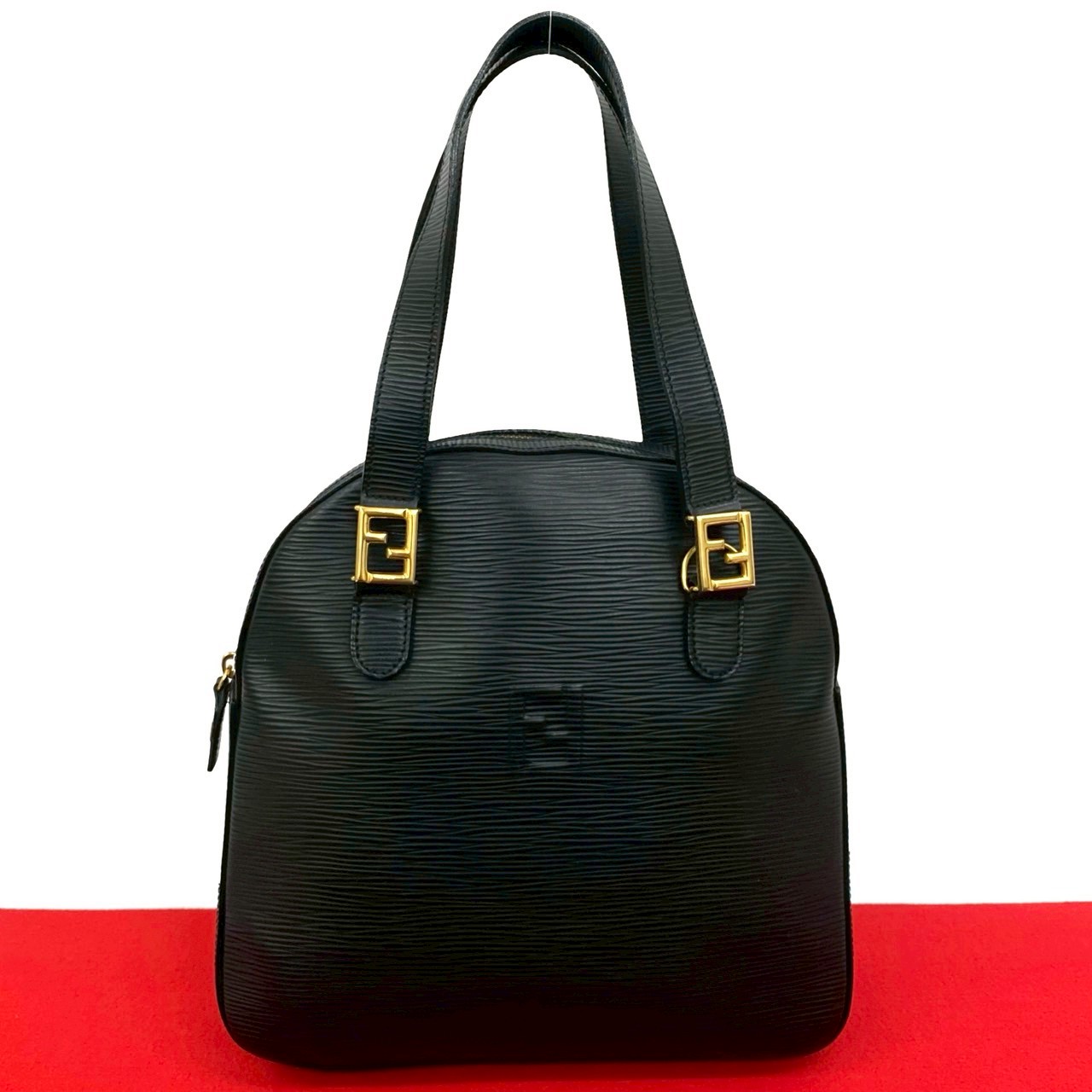 ヴィンテージ FF ロゴ 金具ハンドバッグ エピレザー ブラック 39341 44,070円