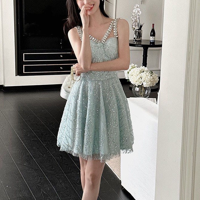 夏新の金持ちの娘の誕生日の小さなドレスのイブニングドレスのクリスタルダイヤモンドのふくらんだサスペンダードレスの女性用