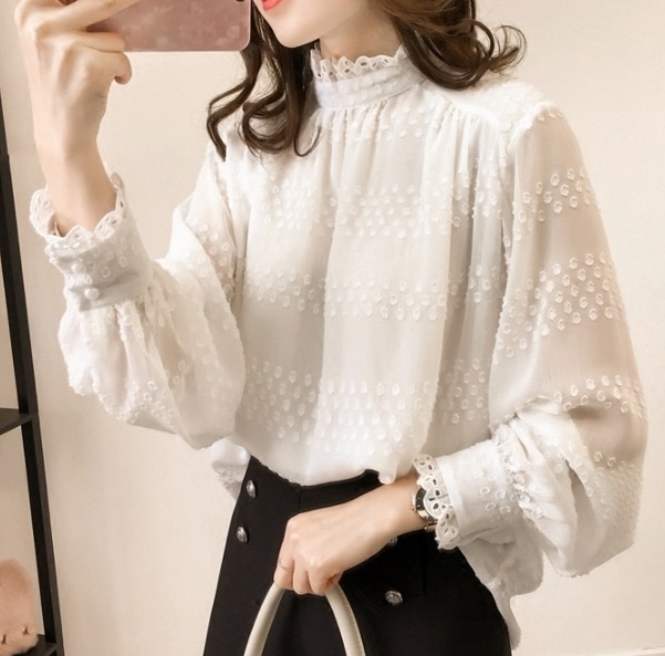 トップス デート シャツ ブラウス ボリューム袖 刺繍 透け感 シースルー 薄手 可愛い きれいめ シンプル 上品 おしゃれ かっこいい 女子 こなれ感 エレガント 存在感 とろみ感 抜け感