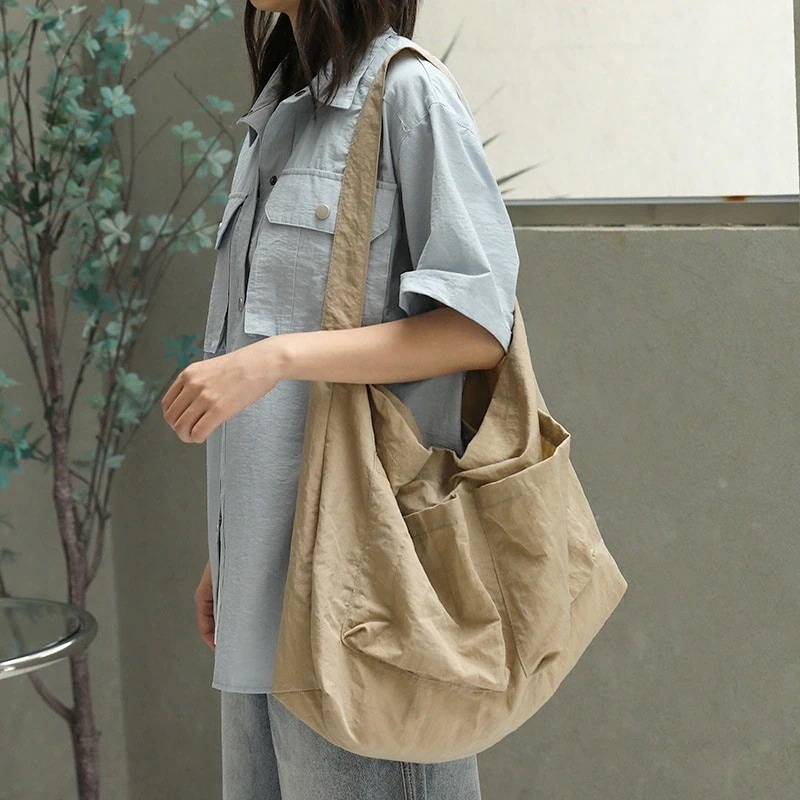1つ買うと10個無料韓国版カジュアル文芸範キャンバスバッグファッションナイロンシングル肩女性バッグネット赤森系大容量ショルダーバッグ