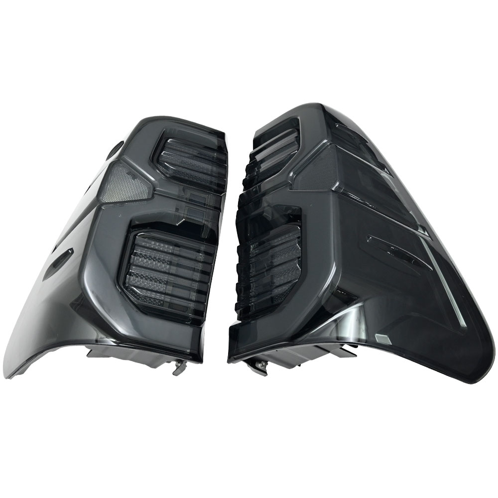 ハイラックス レボ GUN125 GRスポーツ LEDファイバー テールランプ 左右セット 専用ロゴあり リアフォグ無 シーケンシャル機能付き