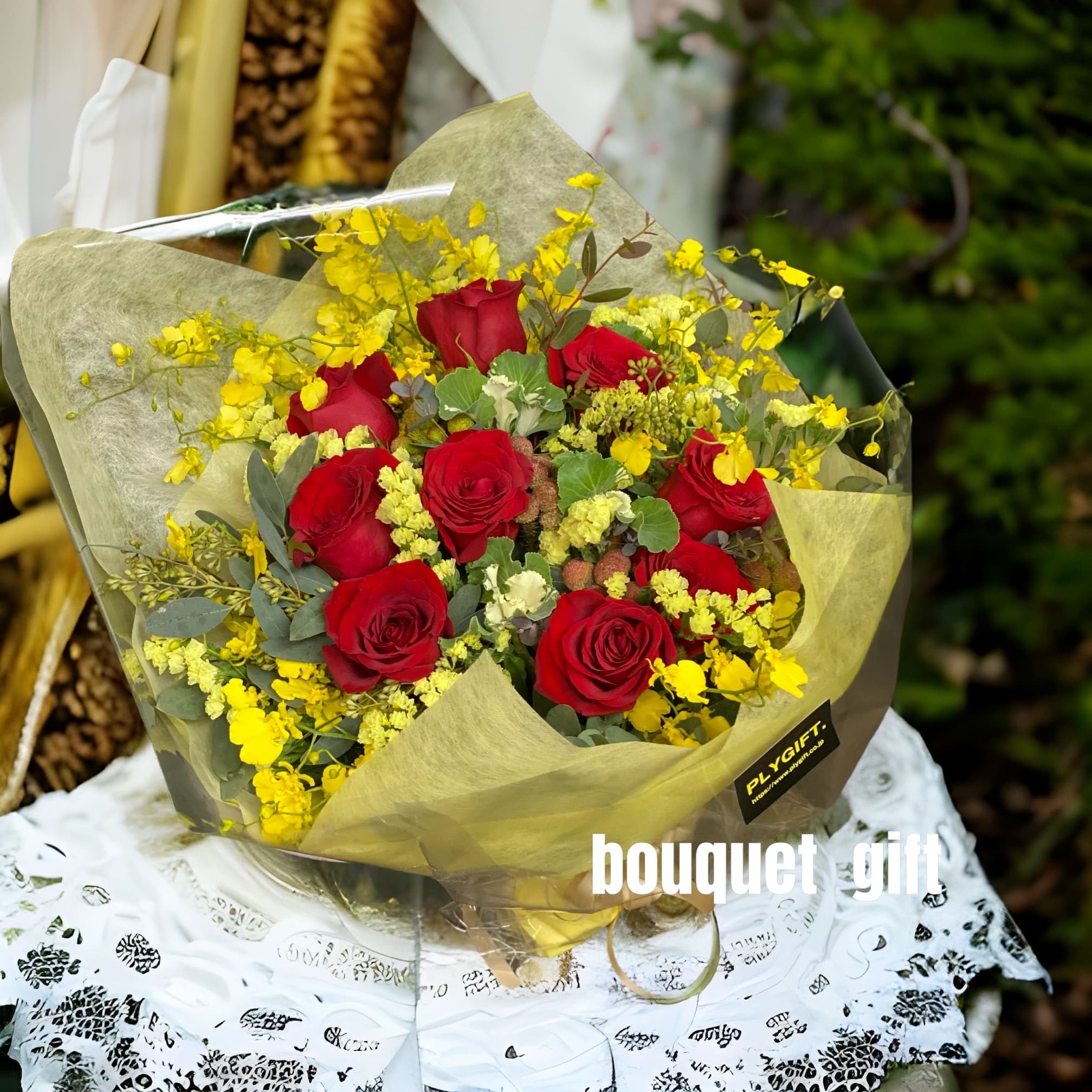 退職祝い赤バラメイン花束Y-15