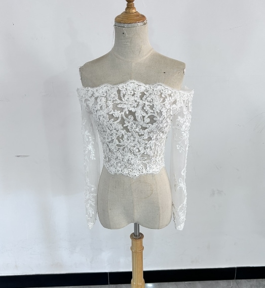 大人気上昇ウエディングドレス 可憐な花刺繍のトップス ボレロ 花嫁/ウェディングドレス/ブライズメイド/結婚式/披露宴 8,359円