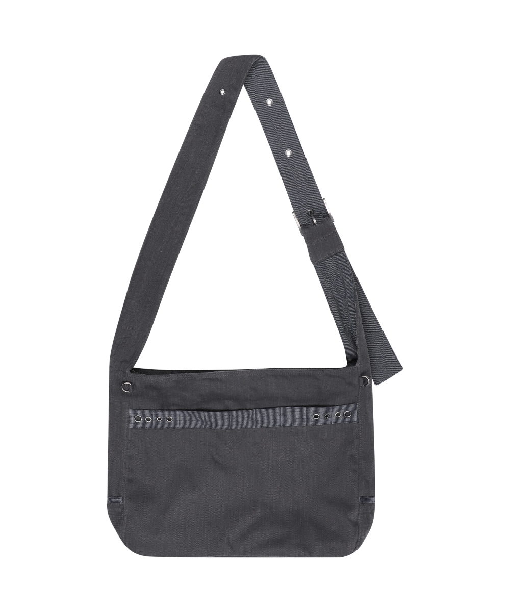 【COYSEIO】 25FW STRIPE POINT CROSS BAG : CHARCOAL