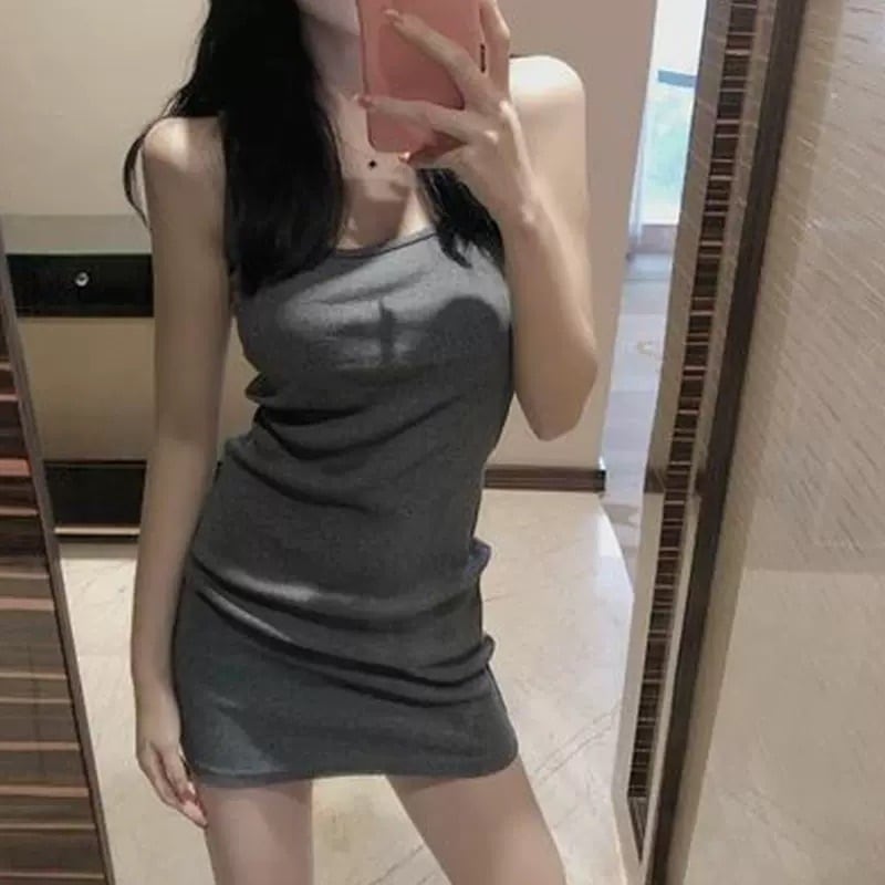 レディース ワンピース ショート丈 春 ノースリーブ ラウンドネック 細身 伸縮性 プルオーバー 薄手 大人可愛い きれいめ シンプル 上品 お洒落 かっこいい オルチャン 20代 無地 こなれ感