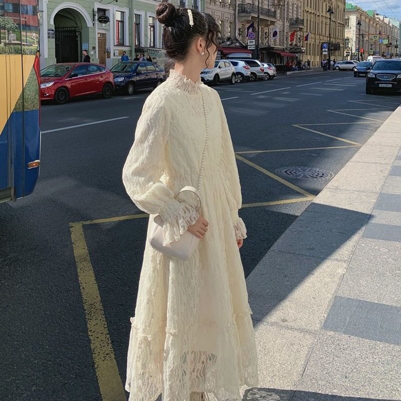 の気質の優しいスタイルフランスの初恋の森風インナーと底レースとベルベットの白いドレス妖精ロングスカート 4,649円