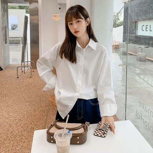 サイズ豊富 トップス シャツ 白シャツ 白トップス 長袖 襟付き 前開き 薄手 きれいめ シンプル 上品 おしゃれ お洒落 かっこいい レトロ 可愛い 女子 こなれ感 ラフ メンズライク
