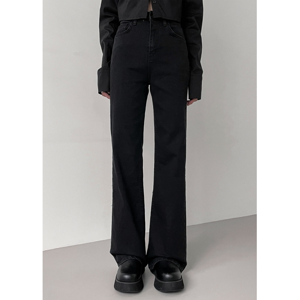 ブラックアップ【2,000部販売】ラドゲンブーツカットデニムパンツ 7,003円