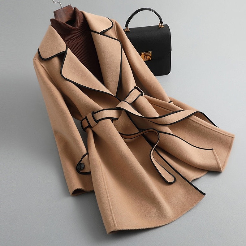 【雑誌に掲載された】 4色 フェミニン 配色 コート