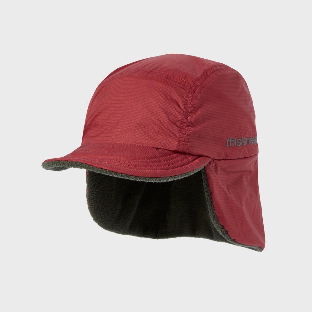 This IS Never Tat リバーシブルイヤーフラップダックビルキャップレッド