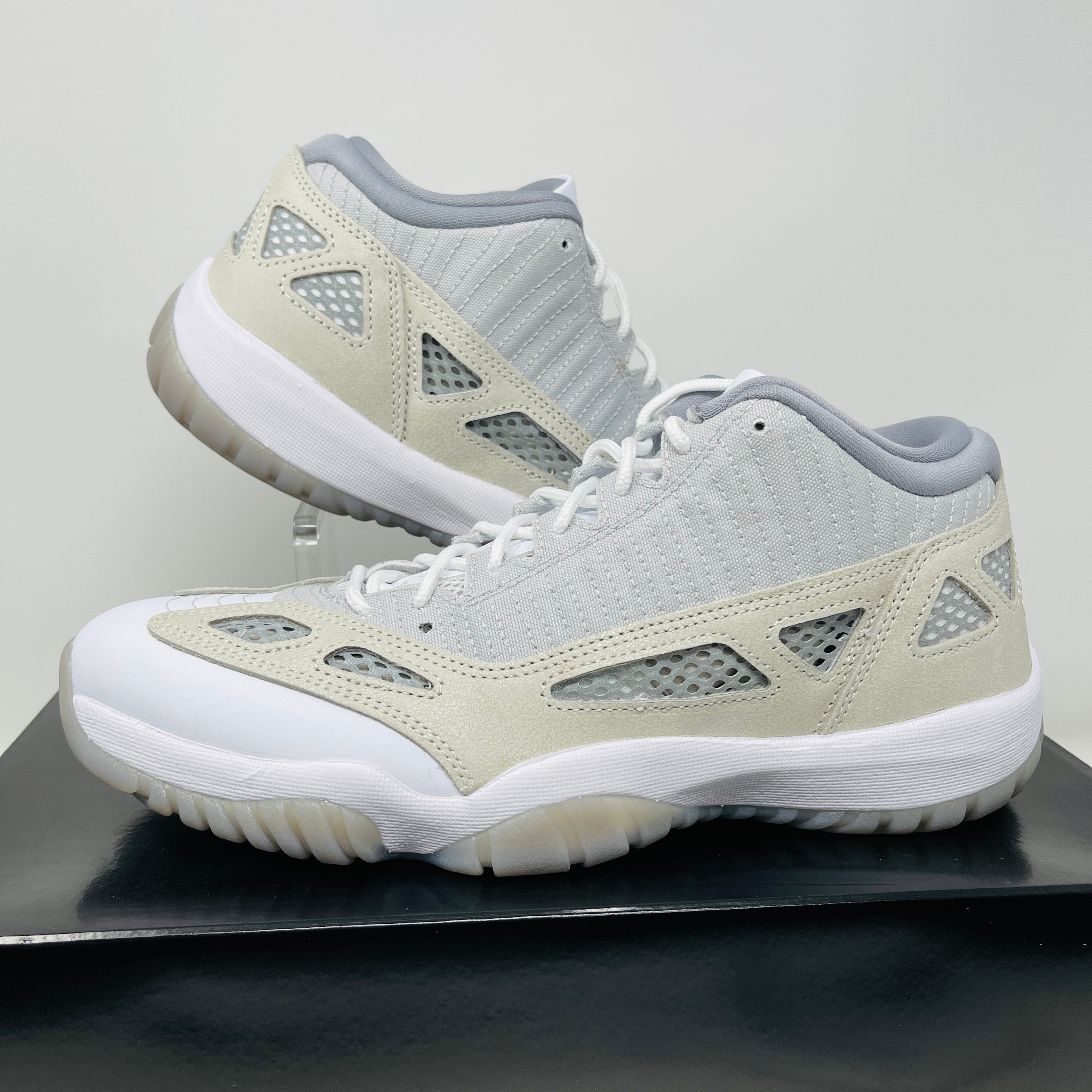 エアジョーダン 11 ロー AIR JORDAN 11 LOW IE メンズ スニーカー 919712-102