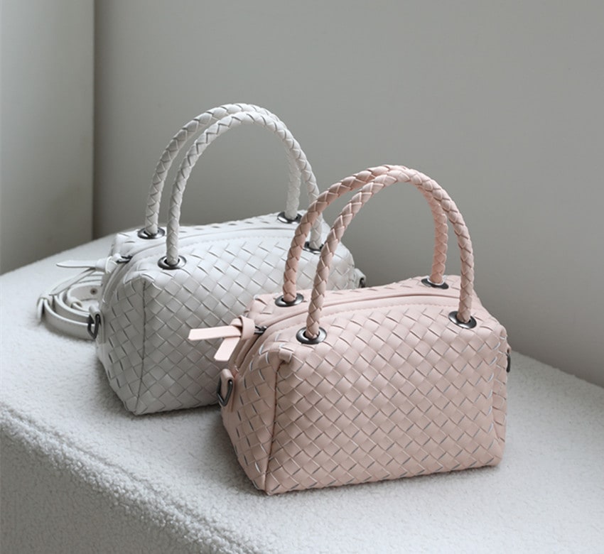 TOGO牛皮トートバッグ 　本革トートバッグ　レディースバッグ　高級感トートバッグ　本革ショルダーバッグ 　通勤通学　大容量バッグ