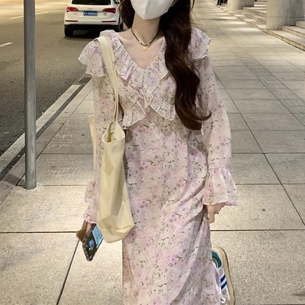 フレンチフリルロングスカートドレス レディース ワンピース ドレス フレアスカート ロングスカート 膝下 ミモレ 長袖 フリル袖 ベルスリーブ Vネック ドールカラー セミフレア ストレート Aライン