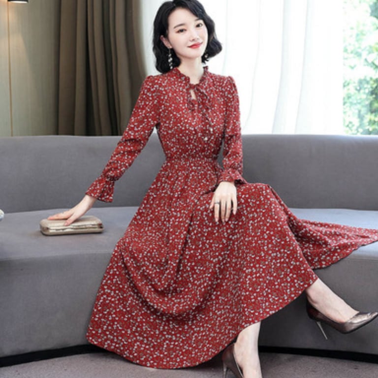 ワンピース デート フレアワンピース ロング ロング丈 かわいい 大人可愛い きれいめ シンプル カジュアル 大人 上品 おしゃれ お洒落 主役級 存在感 柄 花柄 小花柄 春 夏 秋 10代 20代