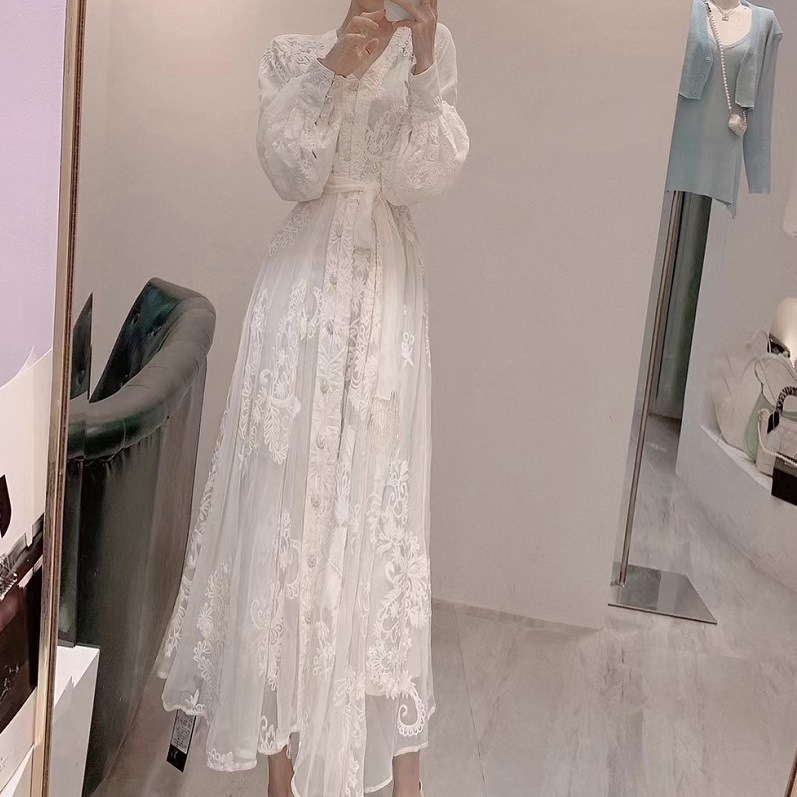 レディース ワンピース ドレス ロング マキシ 長袖 Vネック フレア Aライン 切り替え フェミニン レース 刺繍 リボン ベルト ウエストマーク ハイウエスト 前開き ボタン 切り替えデザイン