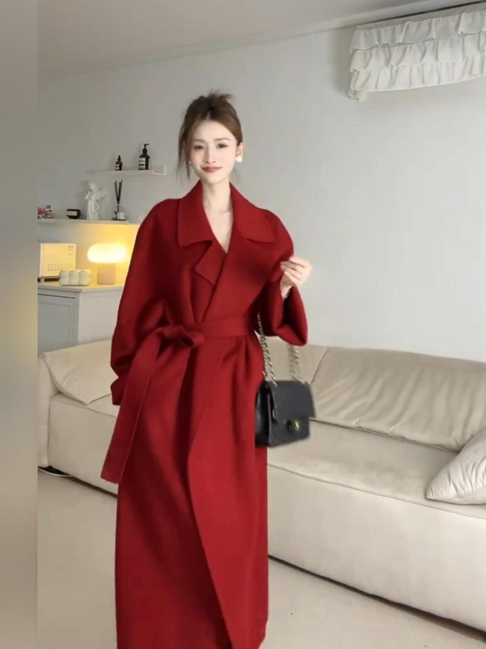 大きいサイズ香港風レトロレッドウールコートレディース秋冬ゆったり高級気質レースアップウールコートロングスタイル