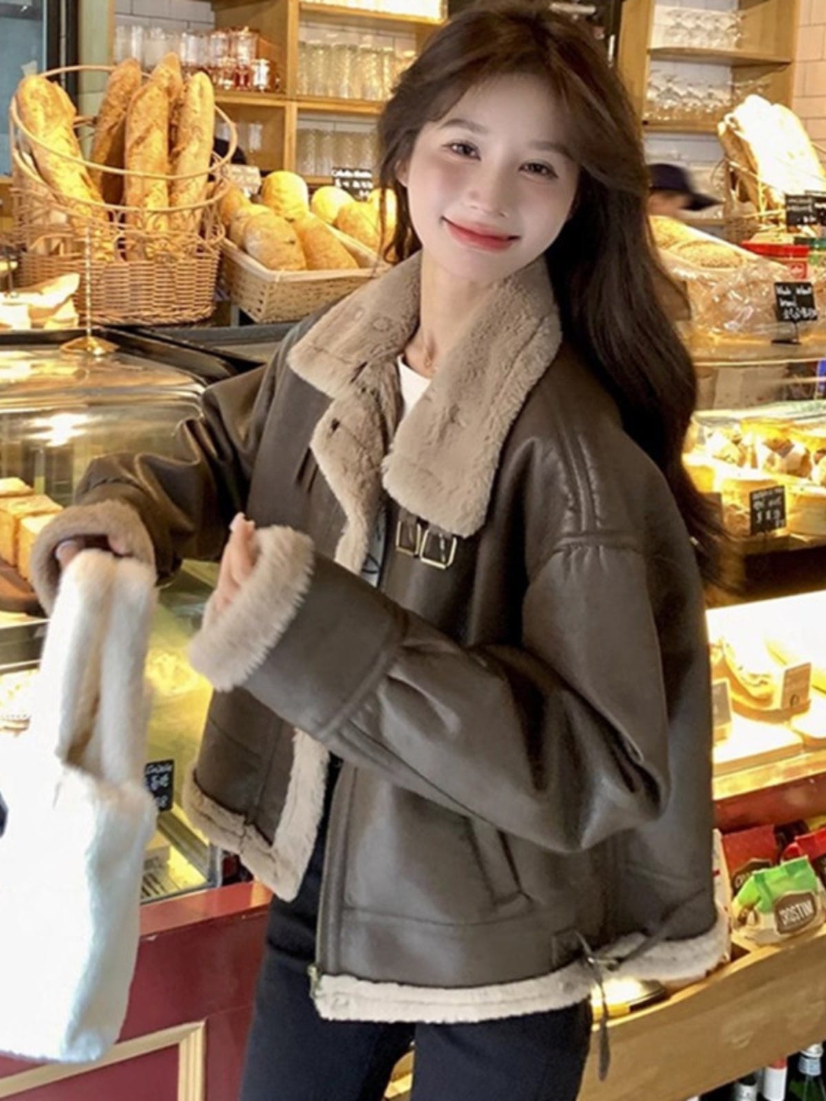 秋冬防寒 あったかアウター 韓国風コートスタイルアップ かわいい ブルゾンファー付きファッション系裹起毛大人ゆったりカジュアルストリートサイズレディースムートン襟エコフレンチ シルエット学生通学丈