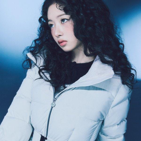 25FW 新商品 女性用 ヒップ丈 ベルトグースダウン LD セレーネ ノア ダウンジャケット MLUWD660（発売価格439000ウォン）