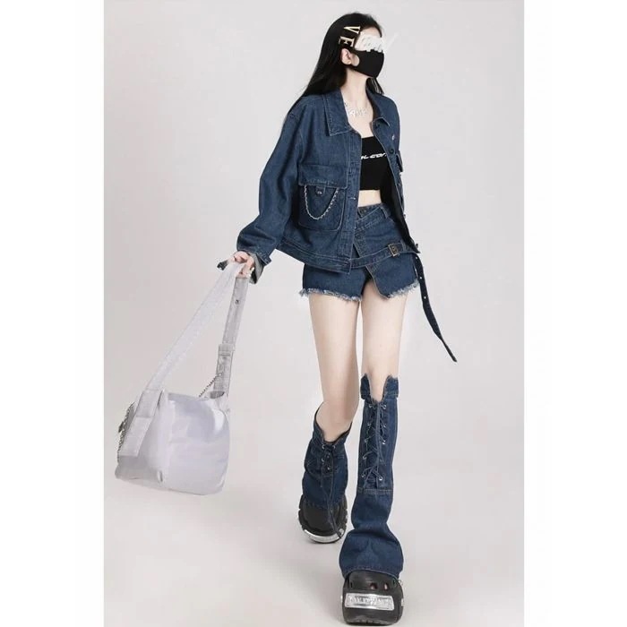 オールインワンセットアップセットアップスパイスガールズデニムショートパンツスーツ女性2025春新作レトロストリートデザインセンスデニムジャケット3点セット 4,804円