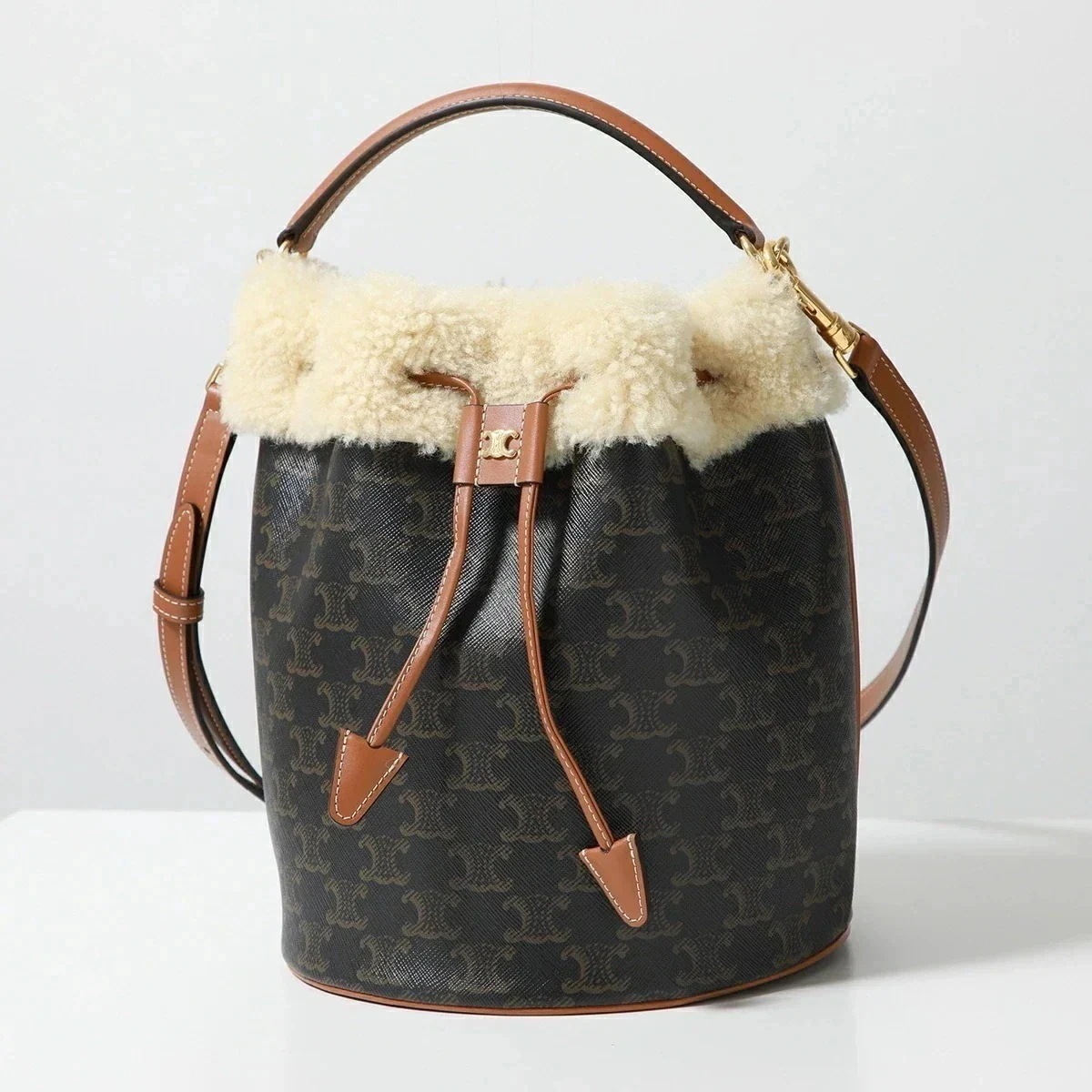 CELINE セリーヌ ハンドバッグ Bucket Clara バケット クララ 116882GH3.03TV レディース トリオンフキャンバス シアリング ム