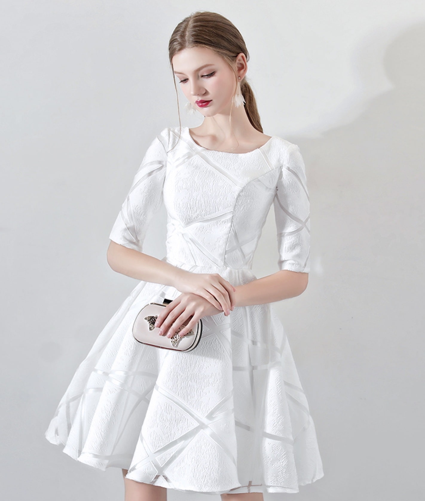 ドレス ワンピース フレアワンピース ワンピドレス ミニ ミニ丈 ショート ショート丈 袖あり 半袖 ラウンドネック フレア Aライン 刺繍 切り替えデザイン ファスナー かわいい きれいめ シンプル 7,633円