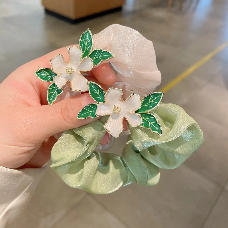 【1点ご購入 で10点プレゼントいたします】フレッシュなシュシュトップロープ女子の超仙人気質花皮筋まとめ髪ポニーテール高級感髪飾り