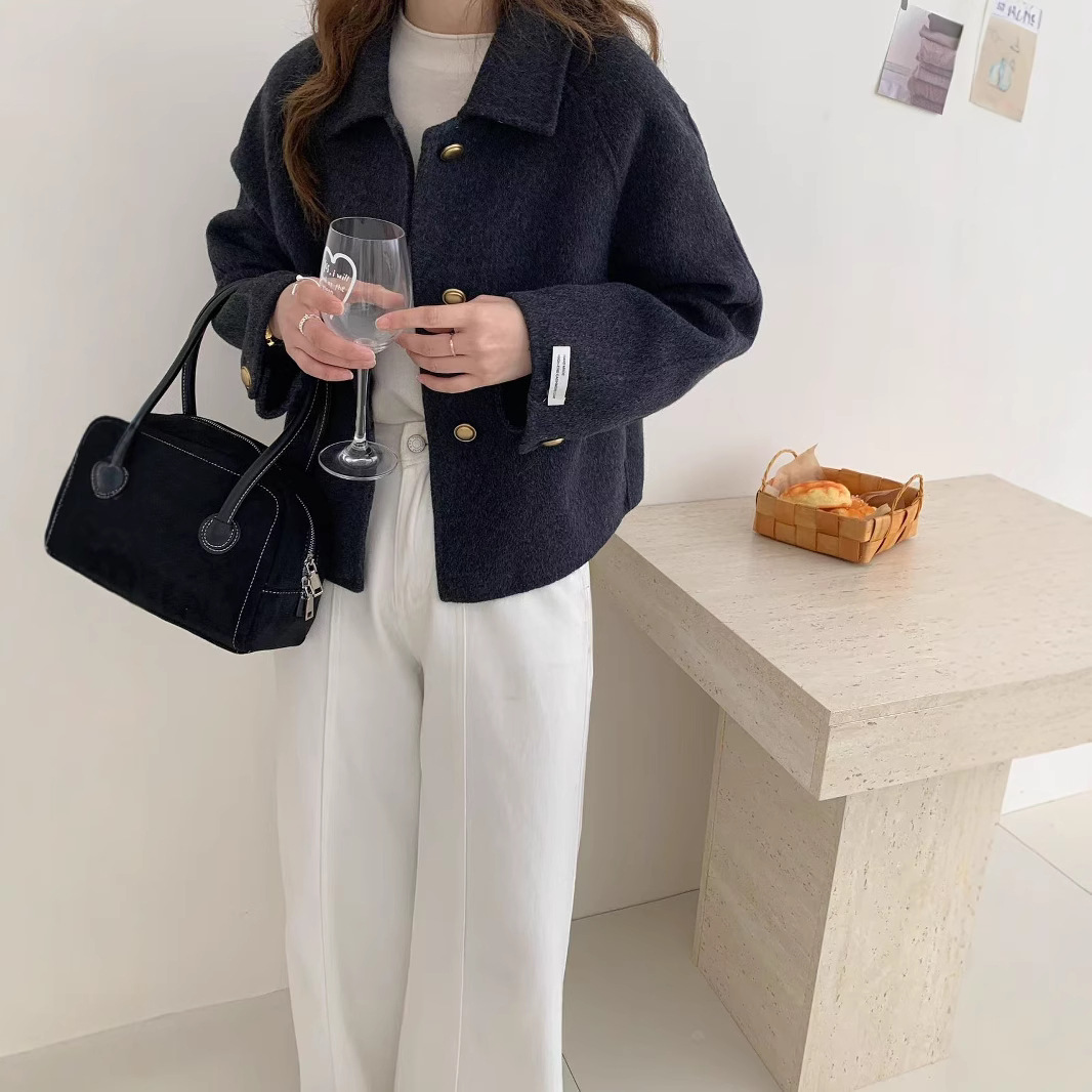 2025新作両面ウールレトロニッチシングルブレスト長袖プチショートウールコート女性用