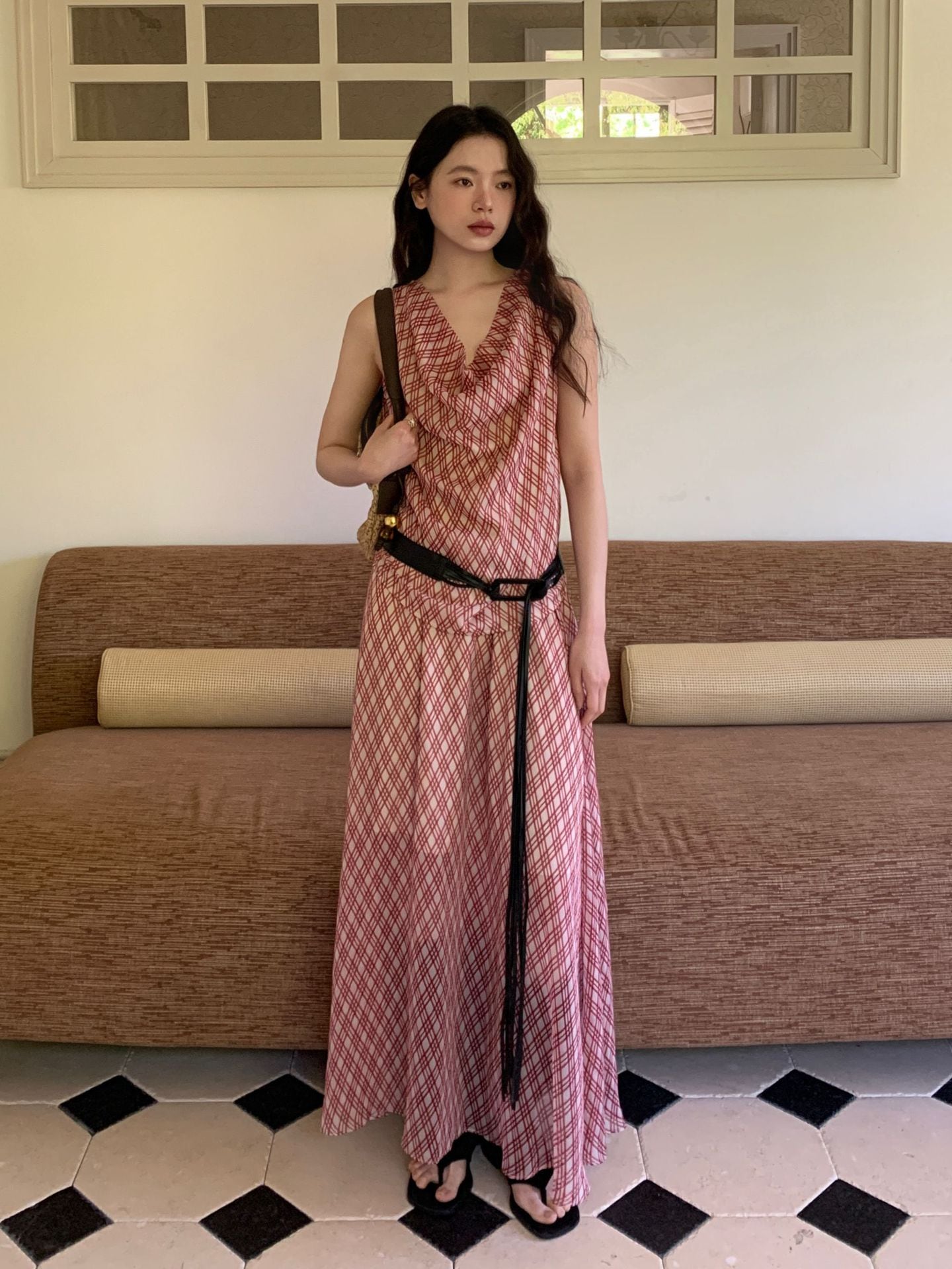 夏の薄いファッションファッションの格子縞のスーツの女性の袖なしのスカートの2つのセットのS5331