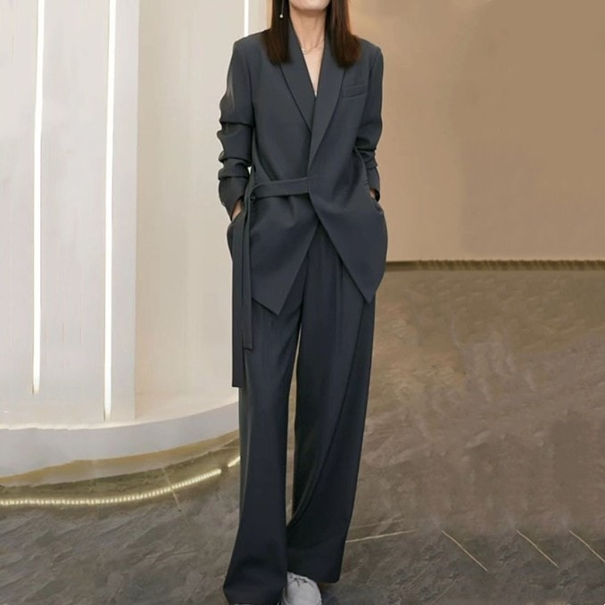 【合わせやすい】 超目玉アイテム 通勤/OL 入学式 折り襟 ボウタイ アウター+無地 パンツ 2点セット レディース