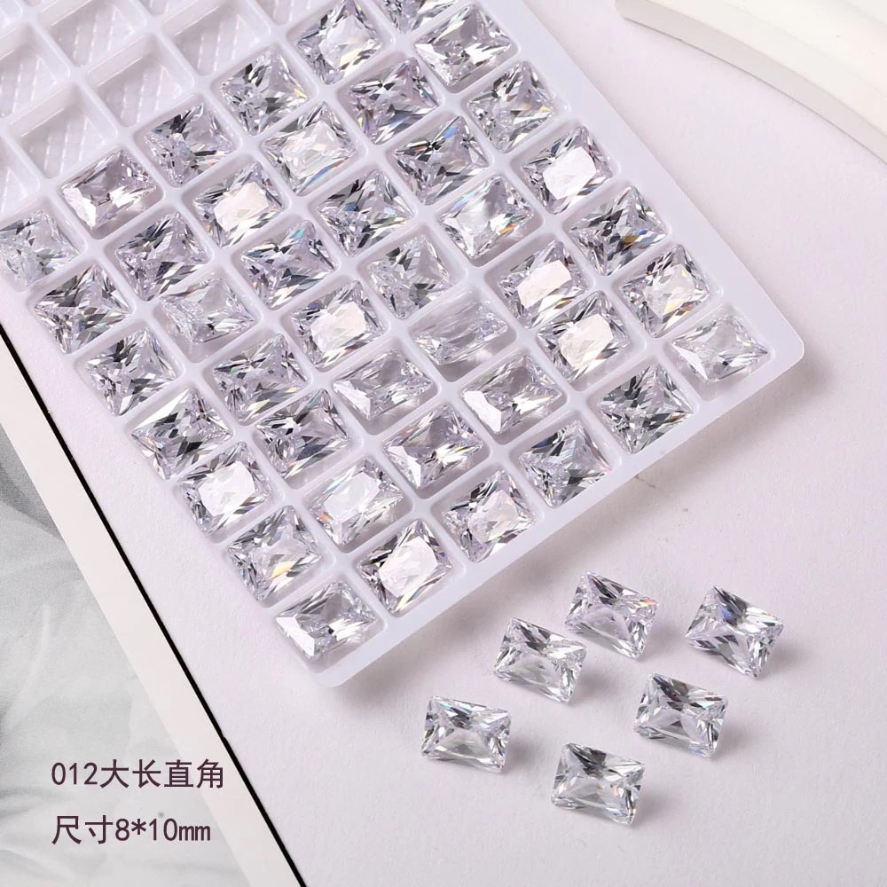 インターネット - 赤色の白いクリスタルジルコンネイルアートチップボトムダイヤモンド New Blink Round Fat Sugar Cube Love Nail Orname