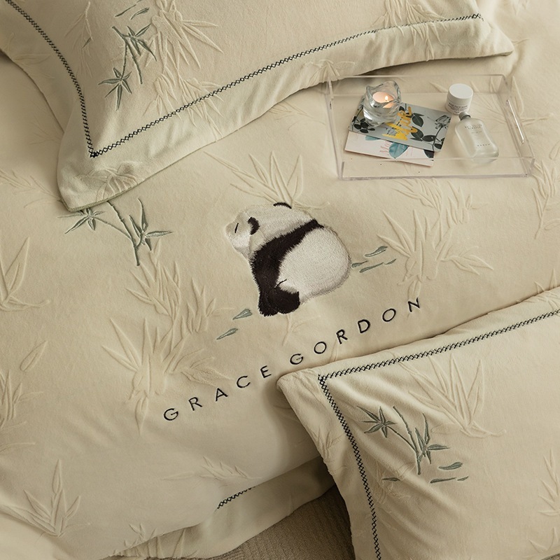 A類撫で猫レッサーパンダ保温ミルク絨毯4点セット冬の厚手サンゴ絨毯ベッド笠