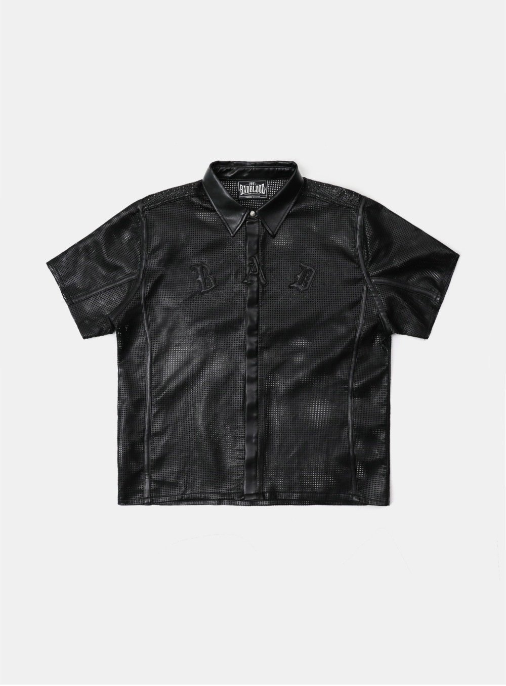 【BADBLOOD】[UNISEX] PERFORMED LEATHER SHORT-SLEEVED SHIRT : BLACK
